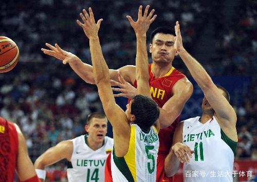 五大联赛成功过人排行：格博霍居首，多库、库杜斯并列次席（五大联赛过人成功榜：格博霍高居第一，多库与库杜斯并列第二）