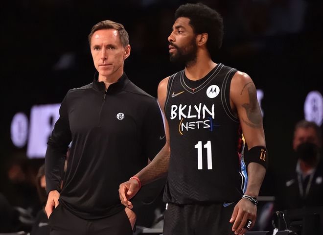 近200名精英骑手相聚成都东安湖 国际马联二星级赛事开赛（近200位顶尖骑手齐聚成都东安湖 国际马联二星级赛事鸣枪开赛）