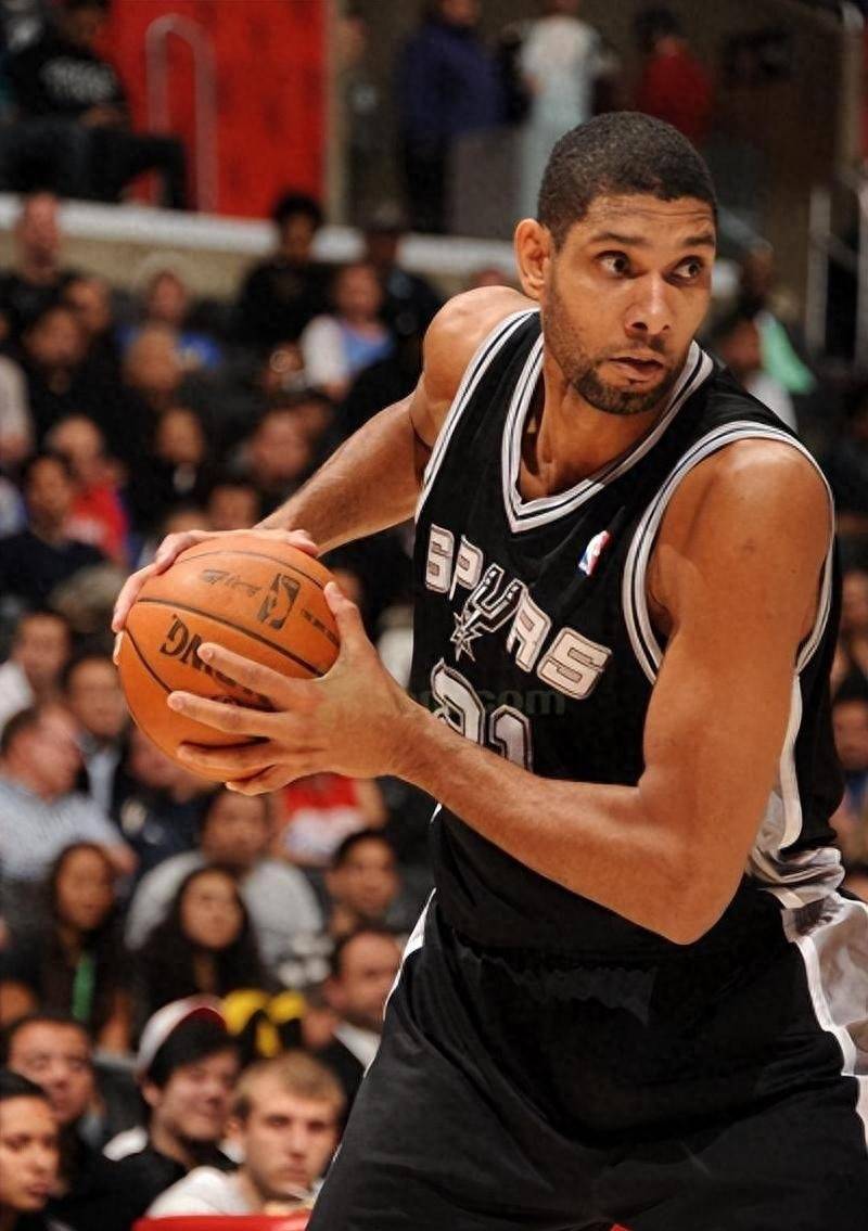 中超最佳进球候选（禁区内）：倒钩凌空脚后跟，谁是你心中的最佳进球？（中超禁区内最佳进球评选：倒钩、凌空、脚后跟，你选谁？）