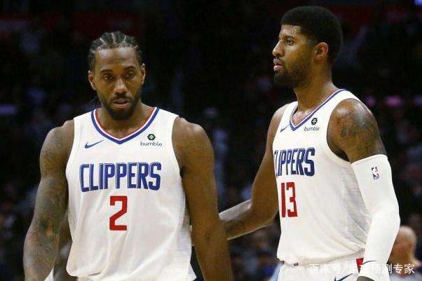 足球曼城后防核心伤缺三周，赛程压力巨大（曼城后防大将因伤缺阵三周，密集赛程压力陡增）