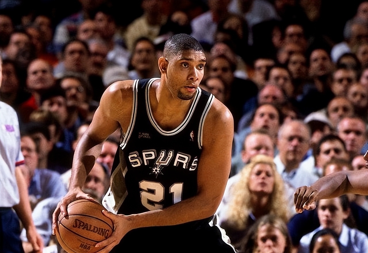 篮球勇士替补中锋封盖高效，数据亮眼（勇士替补中锋防守端高效送帽，数据相当耀眼）