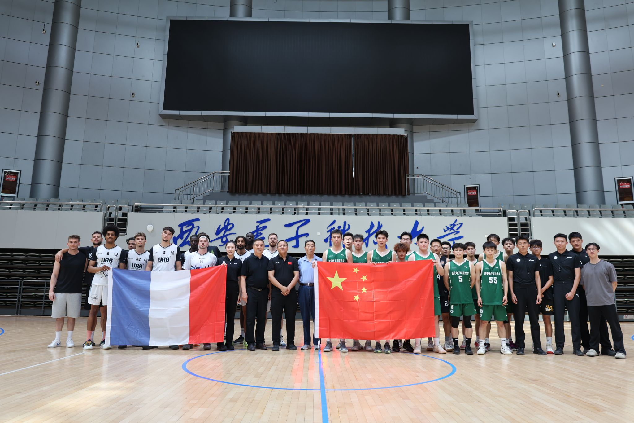 国米vs威尼斯：小图拉姆搭档皮奥；迪乌夫、苏契奇首发（国米迎战威尼斯：小图拉姆携手皮奥，迪乌夫、苏契奇先发）